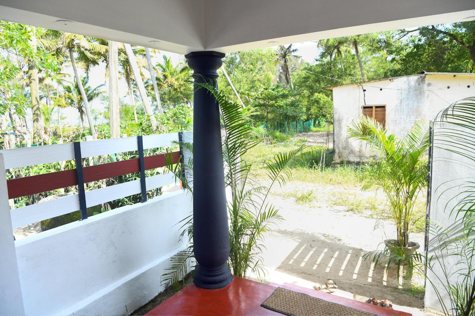 Shoreline Marari Beach Villa At Golden Beach Mararikulam Alappuzha Esterno foto